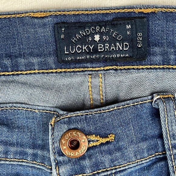Lucky Brand Charlie Pencil Carpi Blue Jeans Size 6/28 Medium Wash Mid Rise Crop - Picture 4 of 16